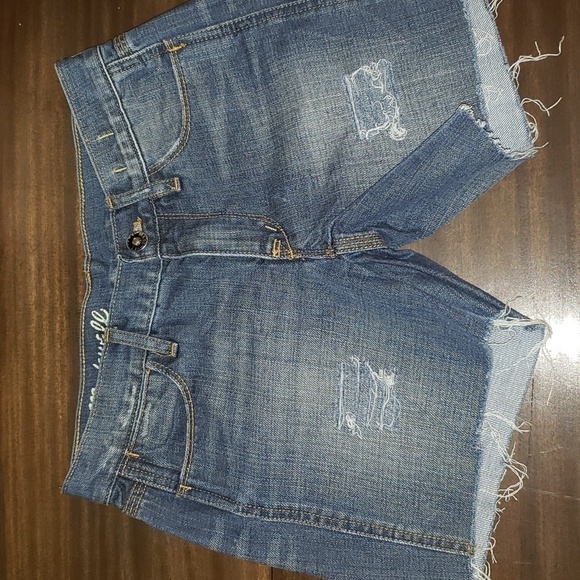 Madewell cut off denim distressed denim shorts - Picture 1 of 5